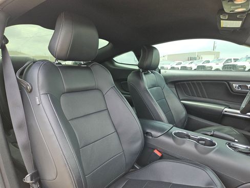 Used 2015 Ford Mustang GT Premium w/ Equipment Group 401A RWD image 29