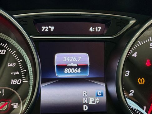 Used 2018 Mercedes-Benz GLA 250 image 8