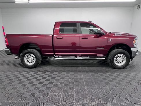 Used 2022 RAM 2500 Big Horn w/ Level C Equiment Group AWD/4WD image 8