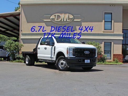 Used 2025 Ford F350 XL AWD/4WD image 2