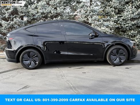 Used 2026 Tesla Model Y Long Range image 11