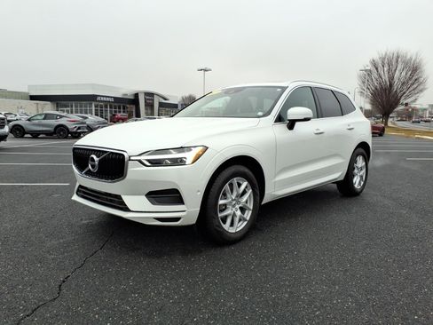 Used 2019 Volvo XC60 T5 Momentum w/ Premium Package image 1