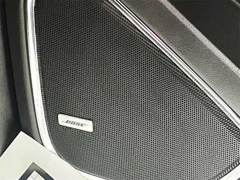 Used 2020 GMC Yukon XL SLT image 18