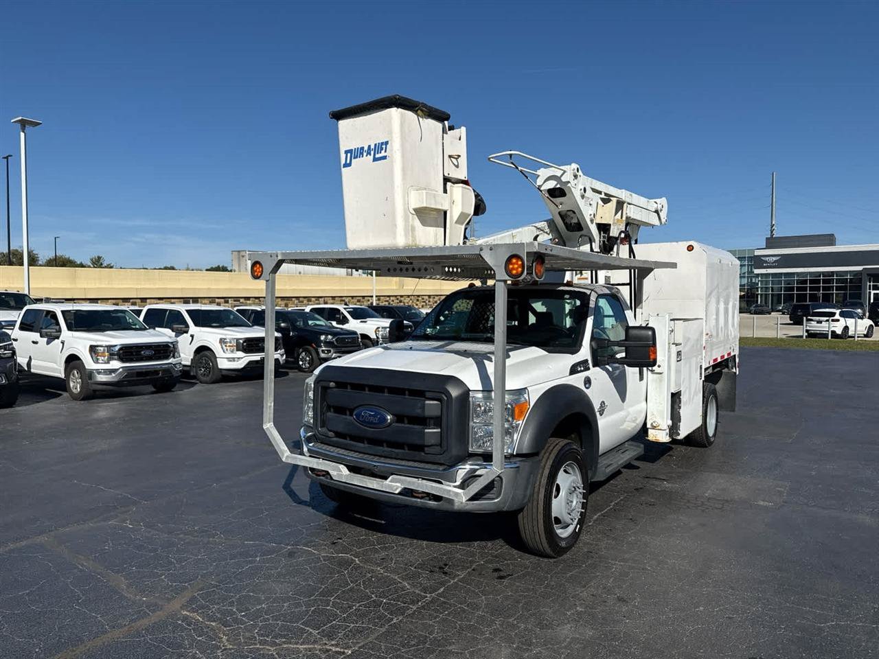 Used 2016 Ford F550 4x4 Regular Cab Super Duty image 2