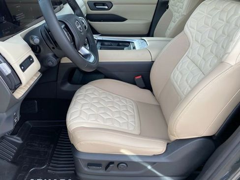 New 2026 Nissan Armada Platinum image 10