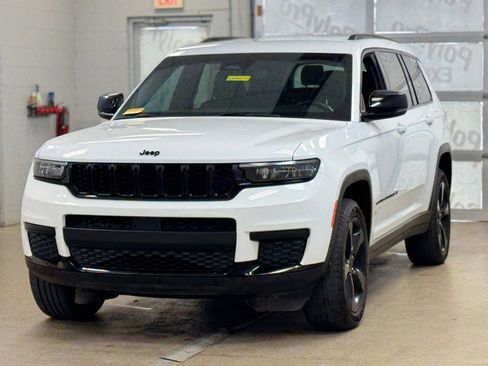 Used 2021 Jeep Grand Cherokee L Laredo AWD/4WD image 3