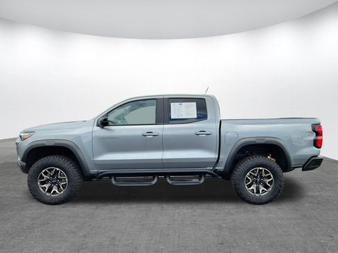 Used 2024 Chevrolet Colorado ZR2 w/ Safety Package AWD/4WD image 4