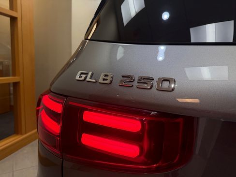 Certified 2026 Mercedes-Benz GLB 250 image 29