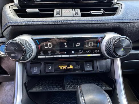 Used 2020 Toyota RAV4 XSE w/ All Weather Liner Package AWD/4WD image 34