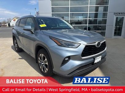 Used 2022 Toyota Highlander XLE