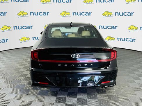 Certified 2023 Hyundai Sonata Limited w/ Preferred Accessory Package FWD image 6