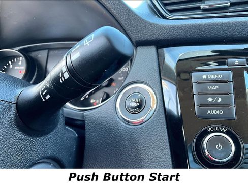 Used 2018 Nissan Rogue SV w/ Premium Package AWD/4WD image 38