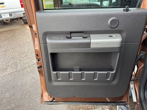 Used 2011 Ford F350 Lariat w/ Lariat Interior Pkg image 23