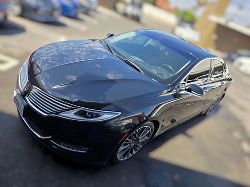 Used 2016 Lincoln MKZ Hybrid w/ Equipment Group 600A Reserve FWD image 4