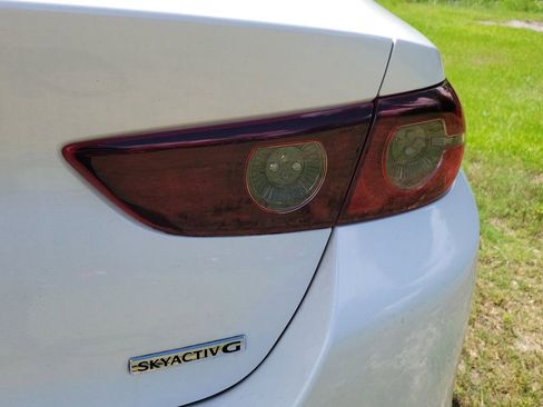 Used 2021 MAZDA MAZDA3 s FWD image 15