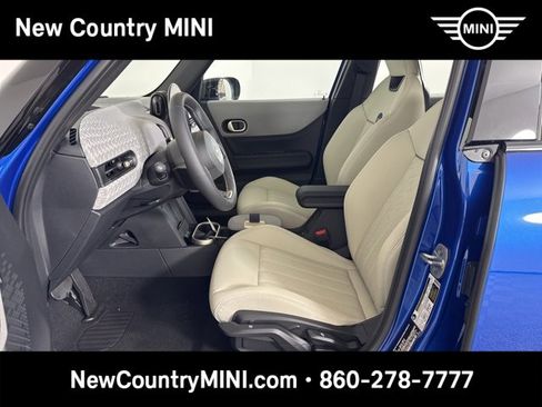 New 2025 MINI Cooper 4-Door Hardtop image 11