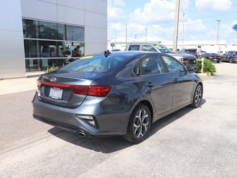 Used 2019 Kia Forte LXS FWD image 13