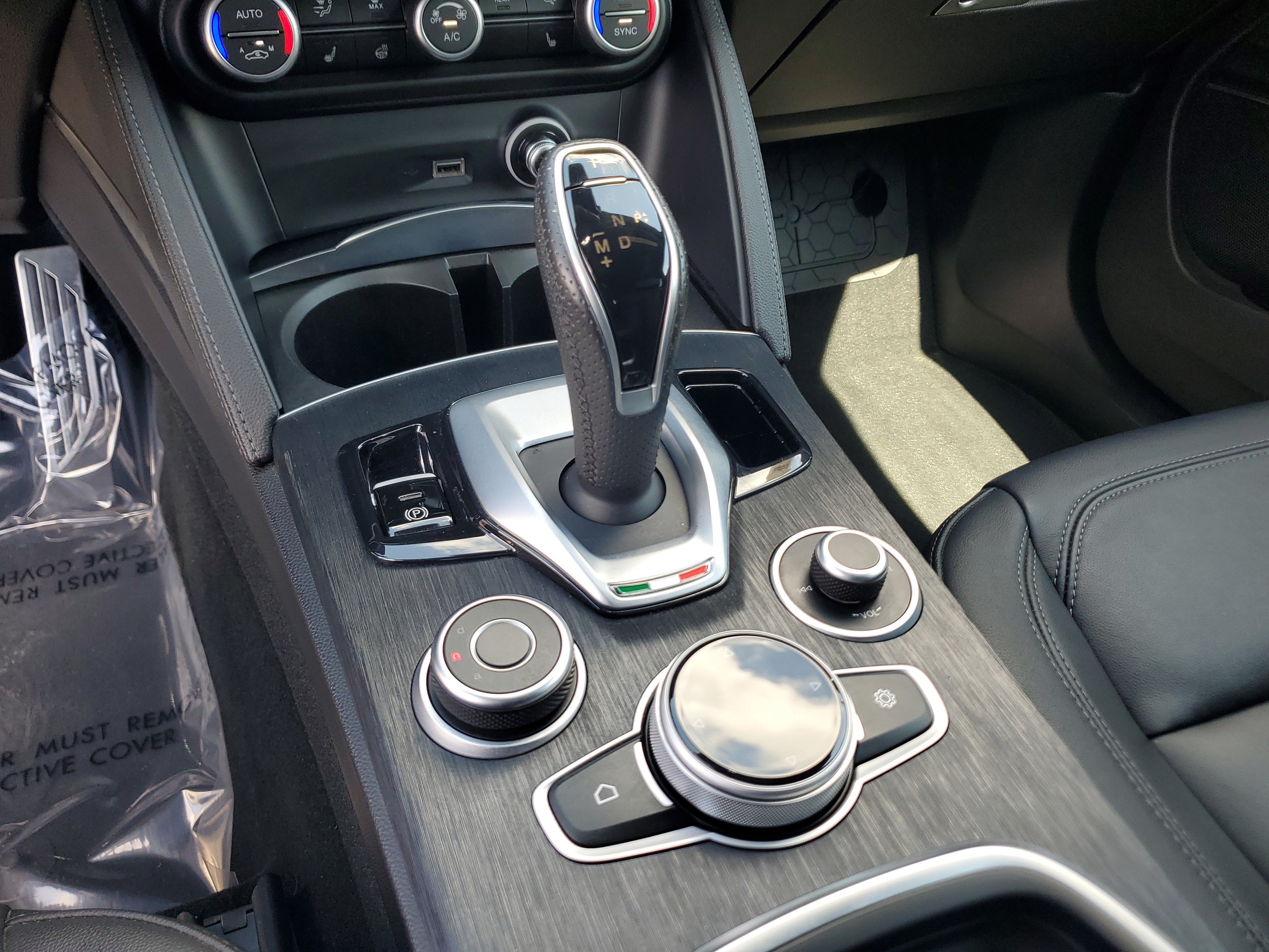 Used 2022 Alfa Romeo Stelvio Sprint RWD image 26