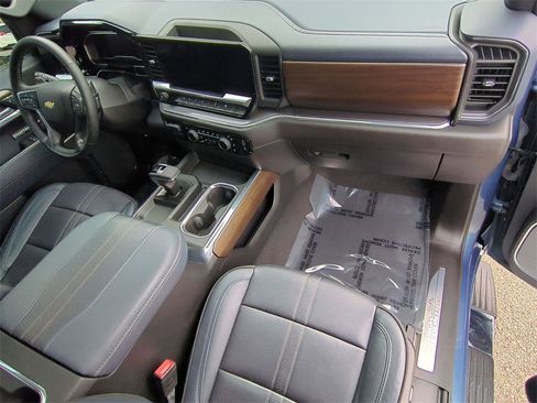 Certified 2024 Chevrolet Silverado 1500 High Country w/ High Country Premium Package image 28