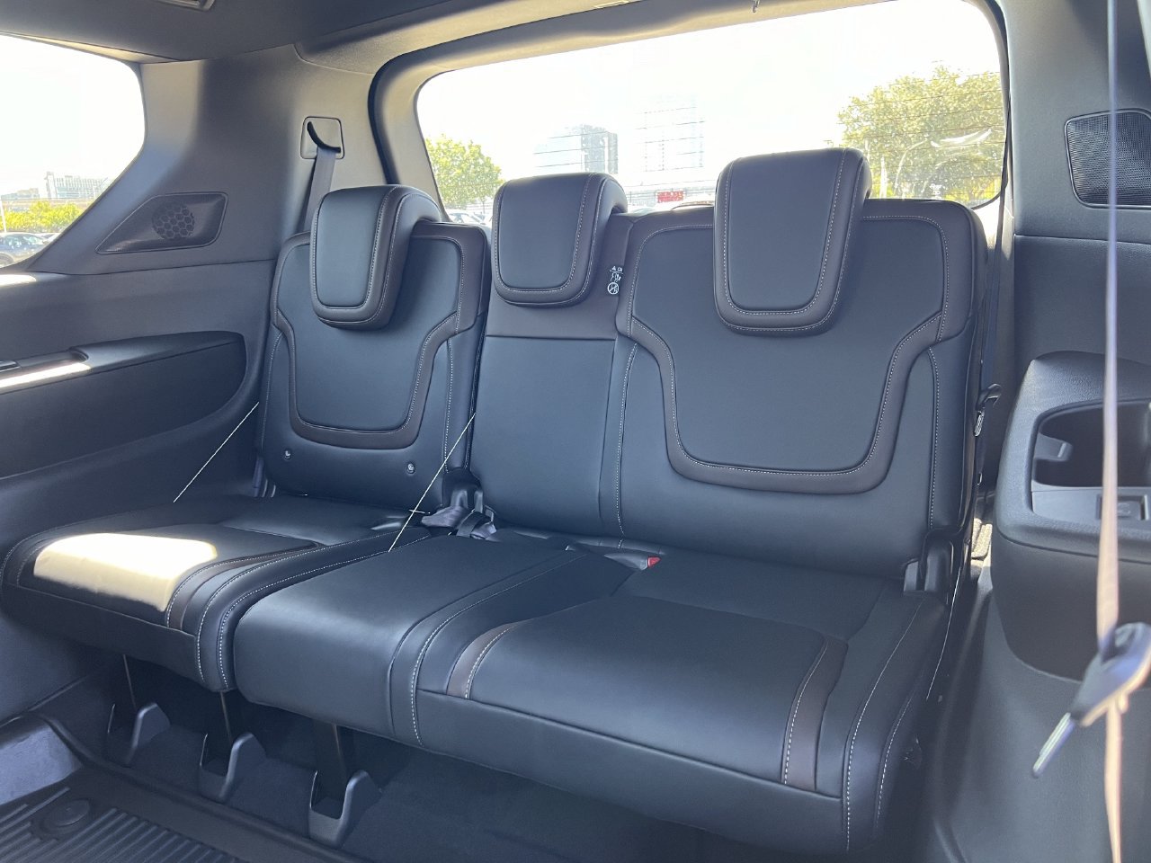 New 2026 Nissan Armada SL AWD/4WD image 17