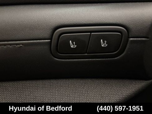 Used 2025 Hyundai Tucson Limited AWD/4WD image 12