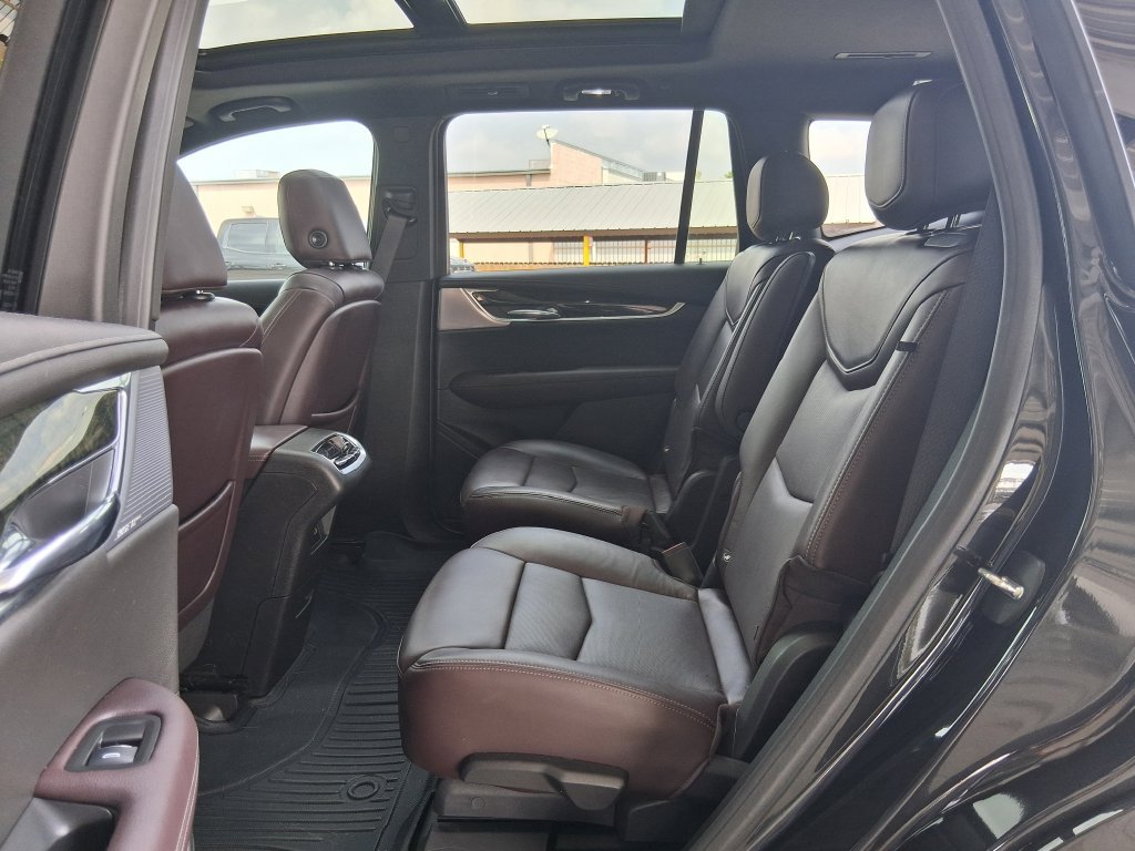 Used 2020 Cadillac XT6 Premium Luxury FWD image 23