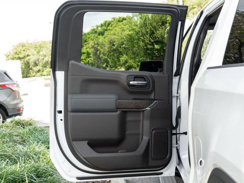 Used 2021 GMC Sierra 1500 Denali w/ Denali Premium Package image 31