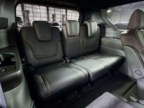New 2025 Nissan Armada SL w/ Captain's Chari Seat Package image 31