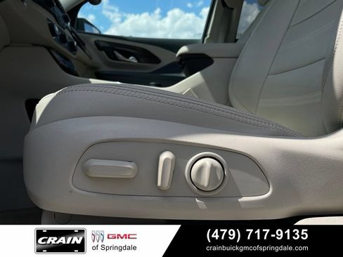 Used 2024 GMC Terrain Denali w/ Black Diamond Edition AWD/4WD image 11