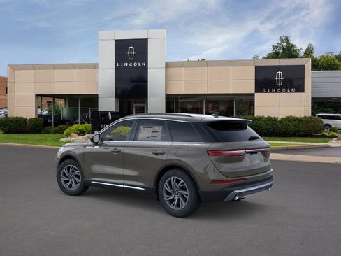 New 2026 Lincoln Corsair Premiere image 5