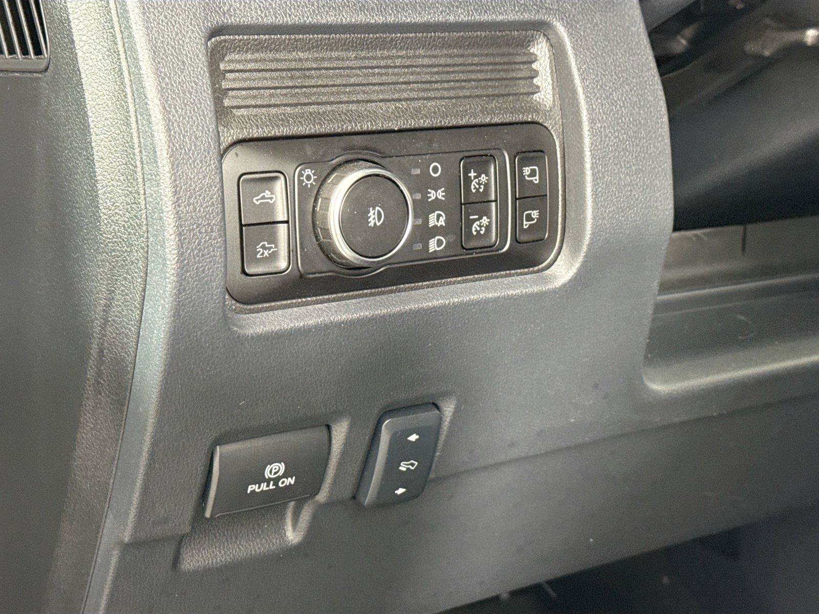Used 2026 Ford F250 Lariat AWD/4WD image 16
