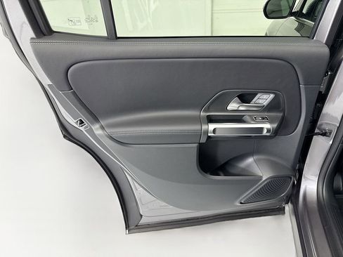 New 2026 Mercedes-Benz GLB 250 image 25