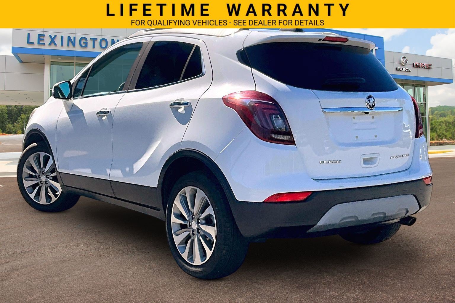 Used 2018 Buick Encore Preferred FWD image 2