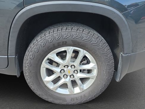 Used 2020 Chevrolet Traverse LT FWD image 5