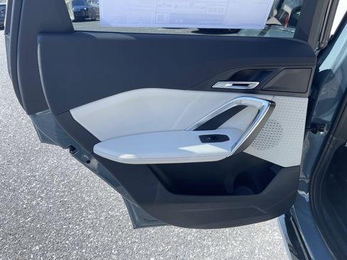 New 2026 BMW X1 xDrive28i w/ Technology Package AWD/4WD image 15