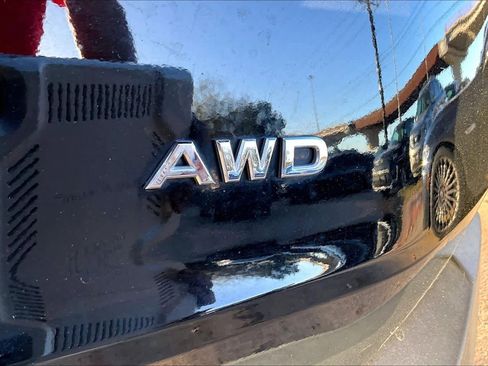 Used 2023 Nissan Rogue S image 9