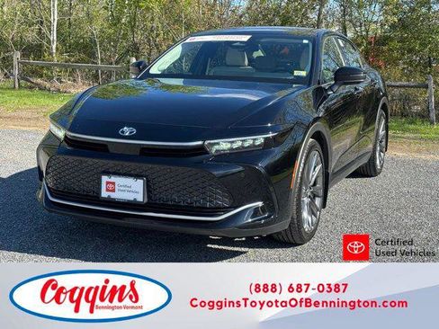 Certified 2024 Toyota Crown w/ Advanced Technology Package AWD/4WD image 1