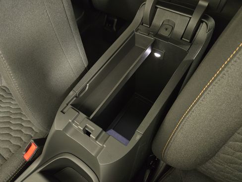 Certified 2021 Chevrolet Equinox LT FWD image 28