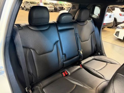Used 2025 Jeep Compass Limited AWD/4WD image 31