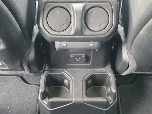 Used 2023 Jeep Gladiator Rubicon w/ LED Lighting Group image 19