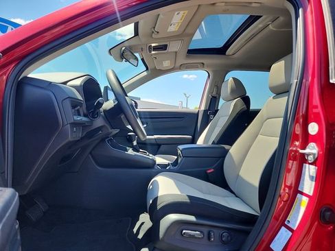Used 2025 Honda CR-V EX image 13
