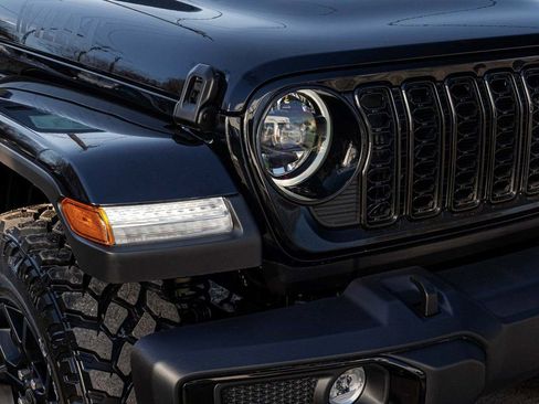 New 2026 Jeep Gladiator Sport AWD/4WD image 26