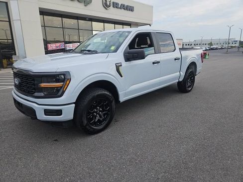 Used 2025 Ford F150 STX AWD/4WD image 3