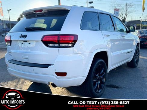 Used 2021 Jeep Grand Cherokee Laredo X image 5