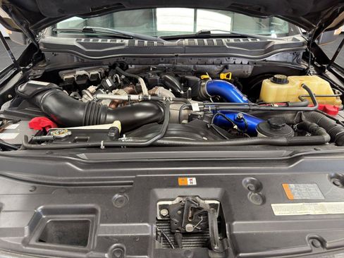 Used 2019 Ford F250 Lariat AWD/4WD image 9