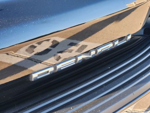 Used 2022 GMC Yukon XL Denali AWD/4WD image 38