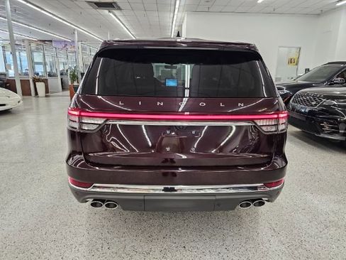 Used 2023 Lincoln Aviator AWD w/ Premium Package image 5