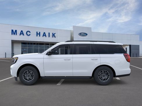 New 2026 Ford Expedition Active image 3