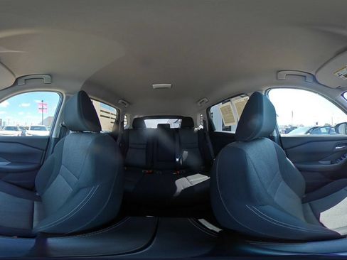 Used 2026 Nissan Rogue SV FWD image 43