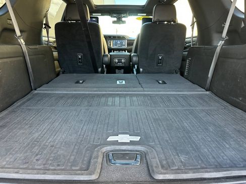 Used 2021 GMC Yukon XL Denali w/ LPO, Illumination Package image 18